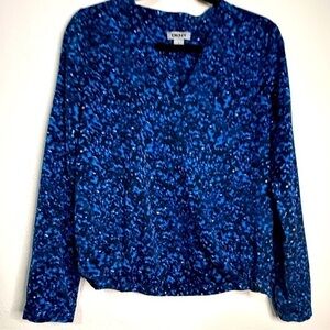 DKNY Vibrant Blue Patterned Blouse, v-neck. Sz S.